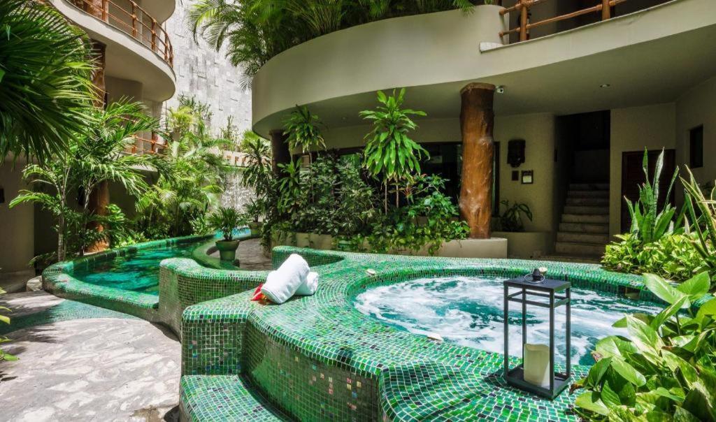 Maya Villa Condo Hotel プレヤデルカーメン エクステリア 写真